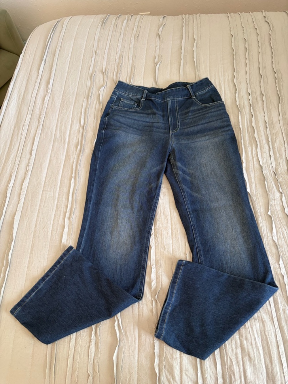 HALARA Women’s Boot-Cut Stretchy Jeans | Size M